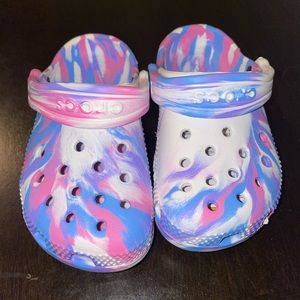 Purple Tie dye Marbled Kids Crocs size- C8